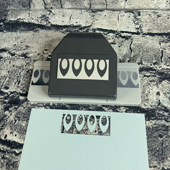 EK Success Dimensional Flower Punch GERBER DAISY 54-51001 Paper Flowers Craft - Picture 3 of 4